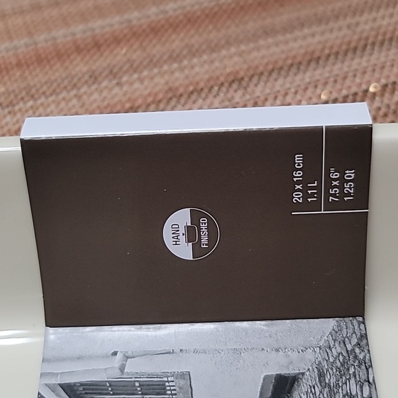 Staub Stoneware Baking Dish 1.25qt, Red, NWT - Picture 4 of 7